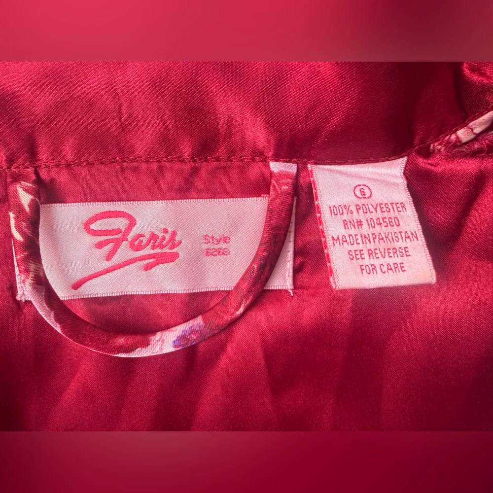 Faris this robe